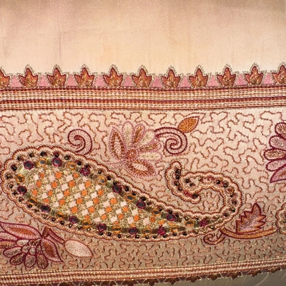 Embroidered Beige Pillow with Paisley Design